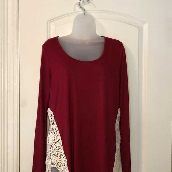 NIP Kate & Mallory Cranberry Red Top, Size Large - Picture 4 of 12